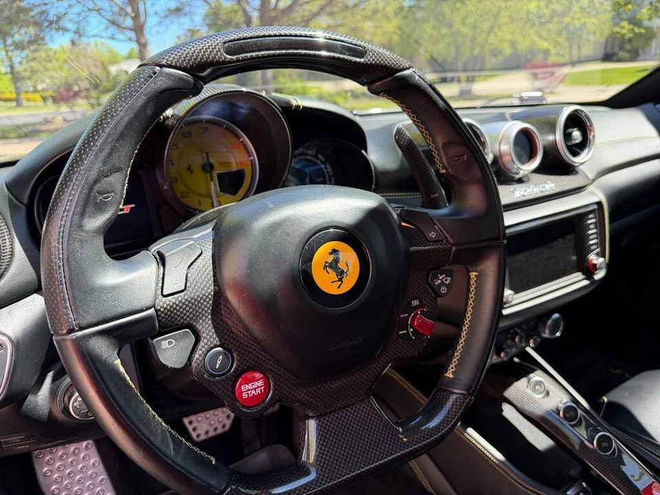 2015 Ferrari California T - Image 25 of 31