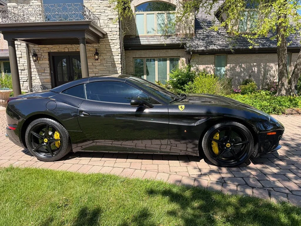 2015 Ferrari California T - Image 3 of 31