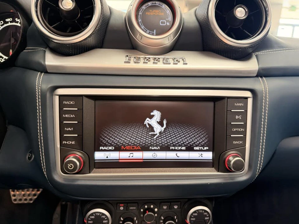 2015 Ferrari California T - Image 18 of 31