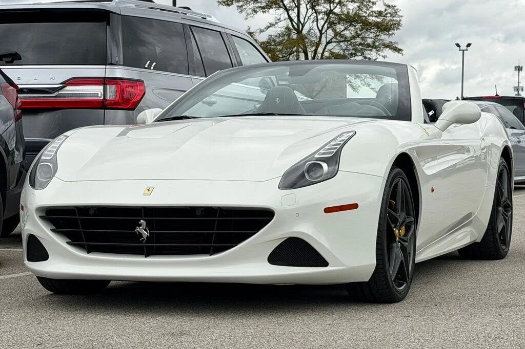 2015 Ferrari California T - Image 15 of 31