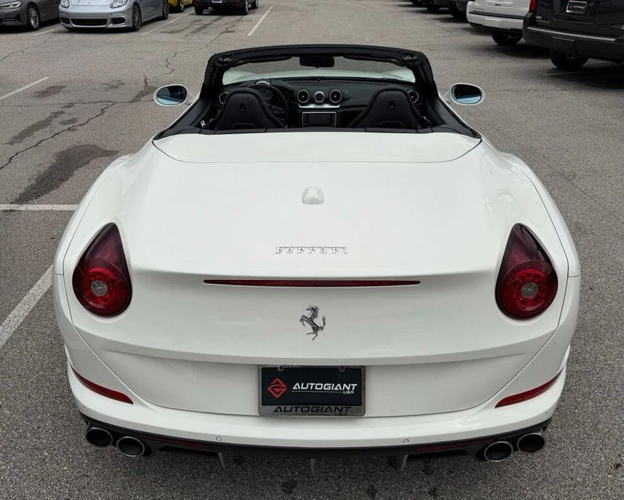 2015 Ferrari California T - Image 21 of 31