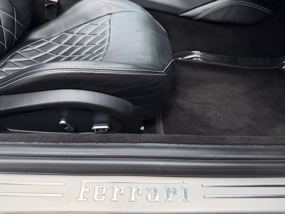 2015 Ferrari California T - Image 28 of 31