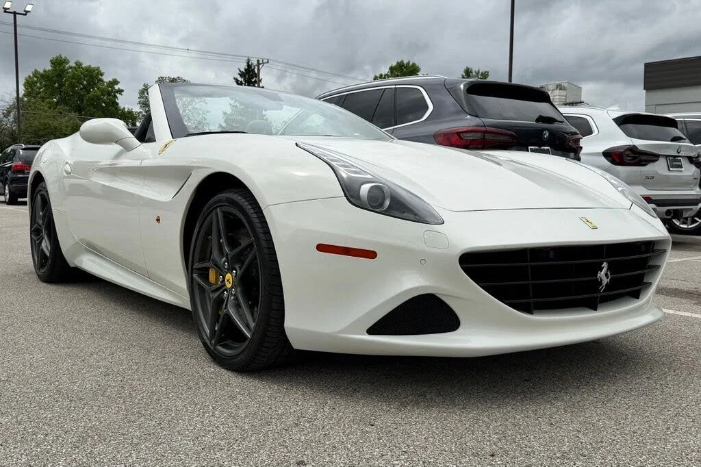 2015 Ferrari California T - Image 11 of 31