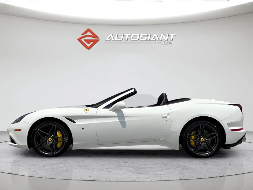 2015 Ferrari California T - Image 7 of 31