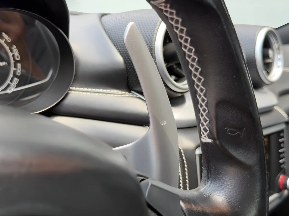 2015 Ferrari California T - Image 9 of 31
