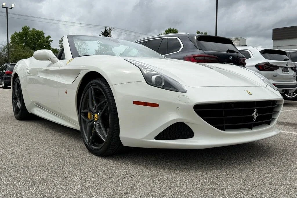 2015 Ferrari California T - Image 12 of 31