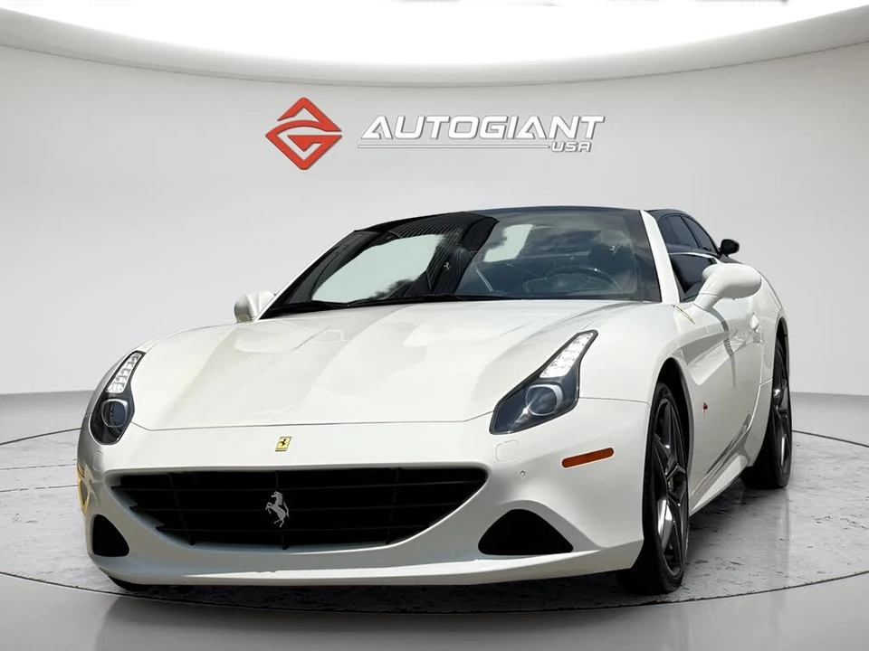 2015 Ferrari California T - Image 15 of 31