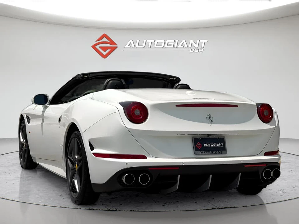 2015 Ferrari California T - Image 21 of 31