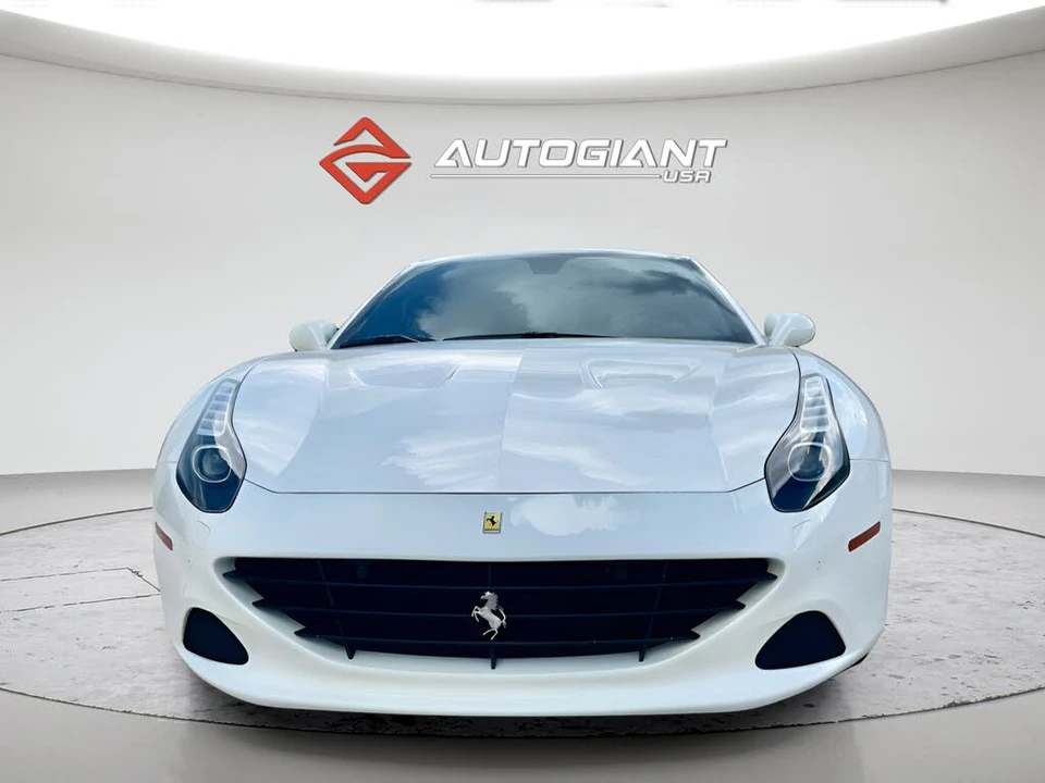 2015 Ferrari California T - Image 16 of 31