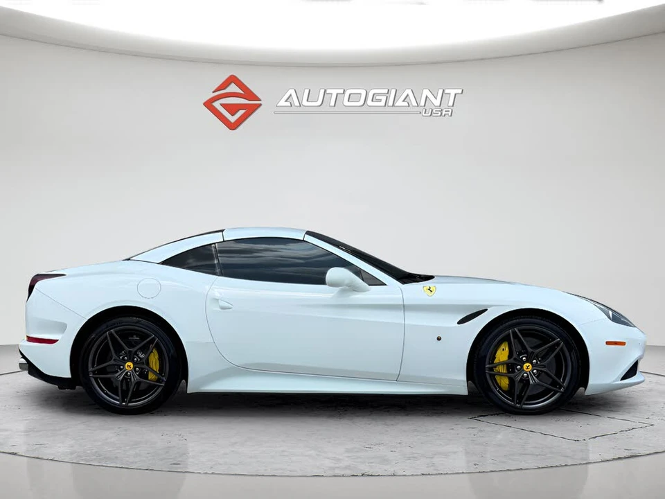 2015 Ferrari California T - Image 31 of 31