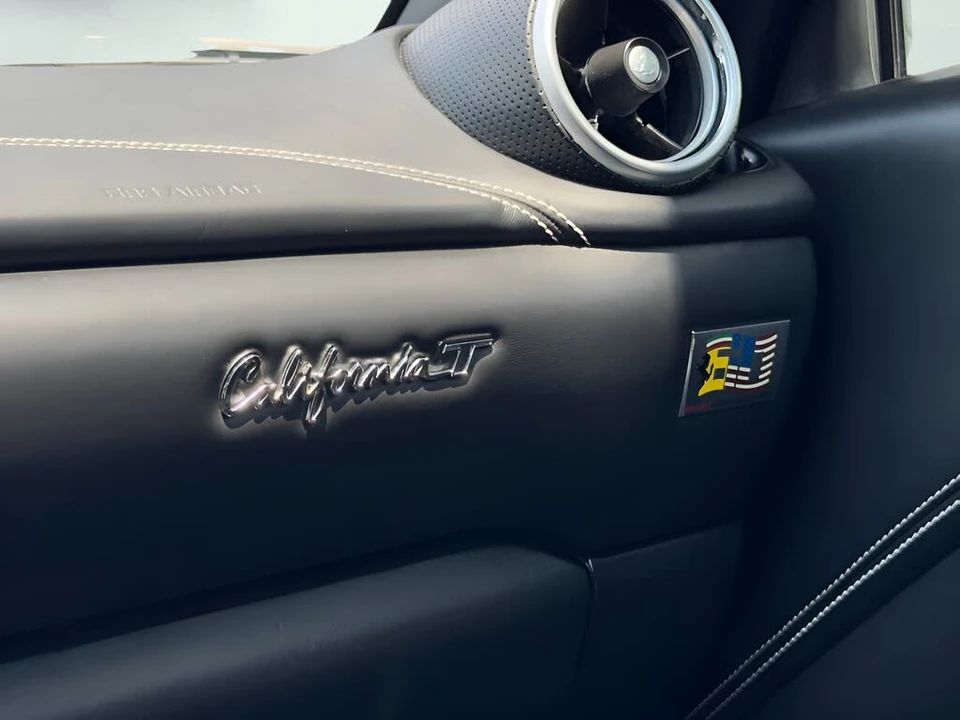 2015 Ferrari California T - Image 30 of 31