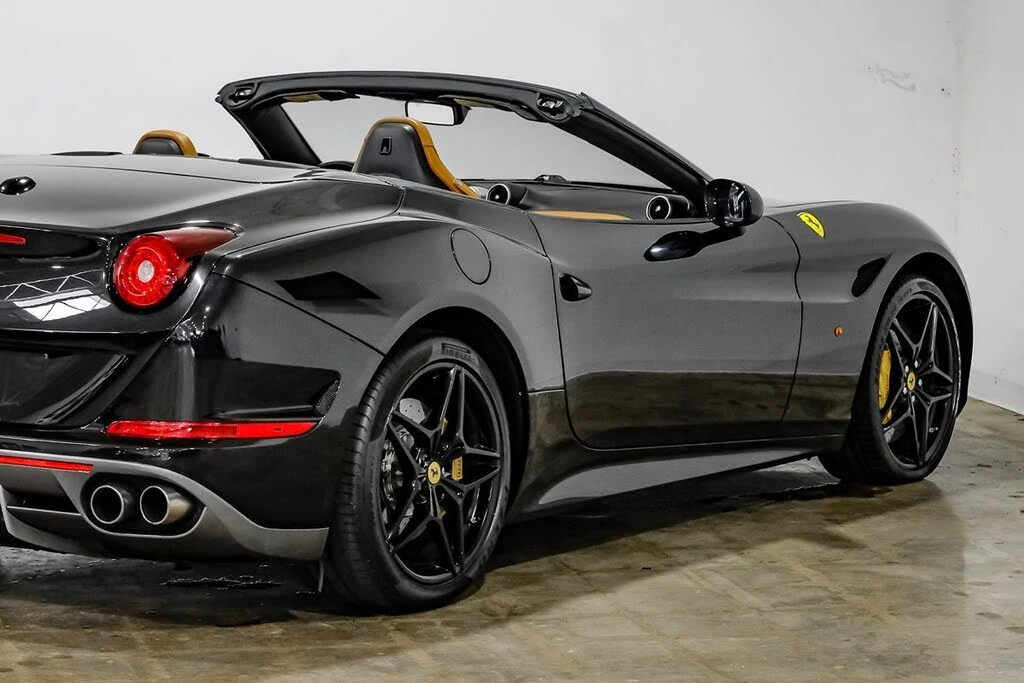 2015 Ferrari California T - Image 19 of 31