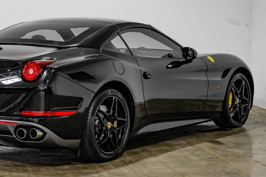 2015 Ferrari California T - Image 20 of 31
