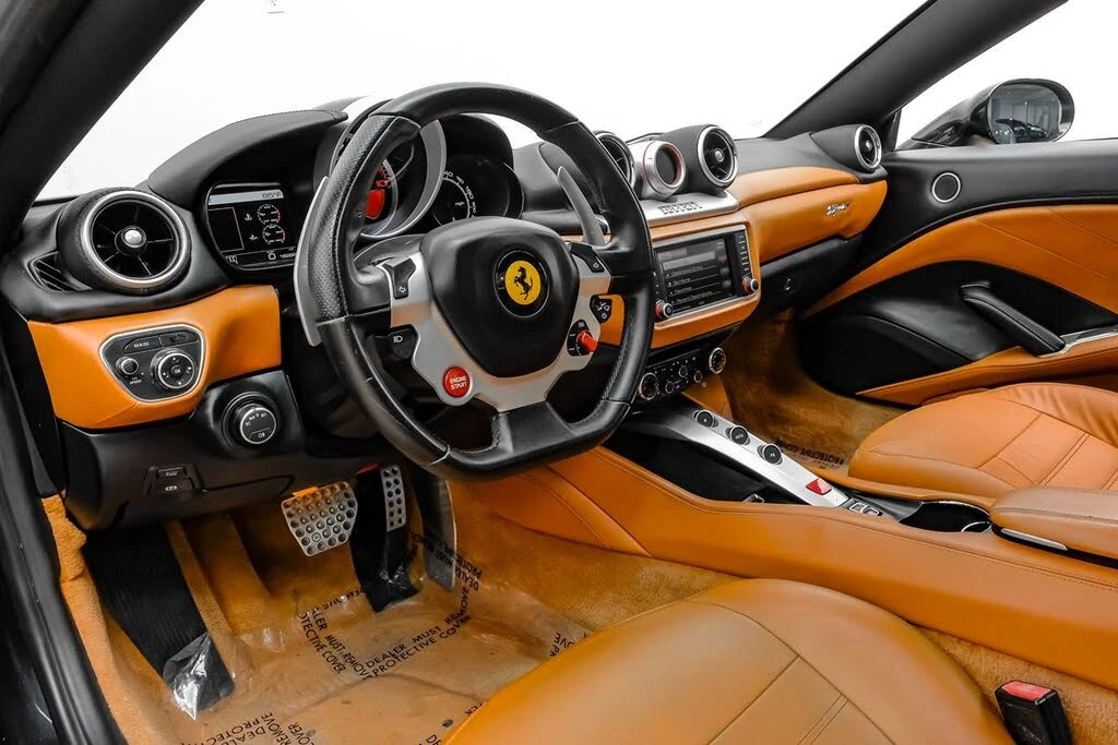 2015 Ferrari California T - Image 3 of 31