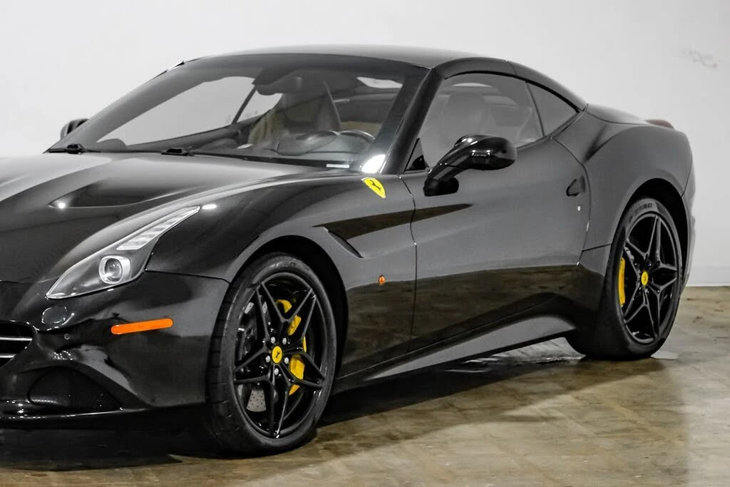 2015 Ferrari California T - Image 10 of 31