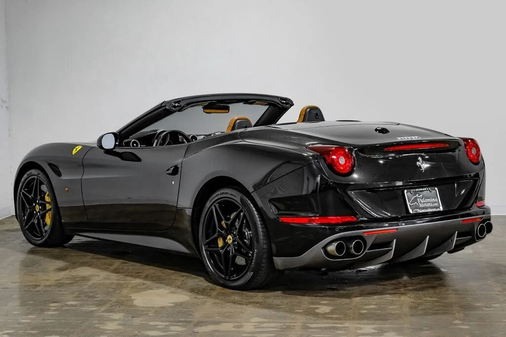 2015 Ferrari California T - Image 23 of 31