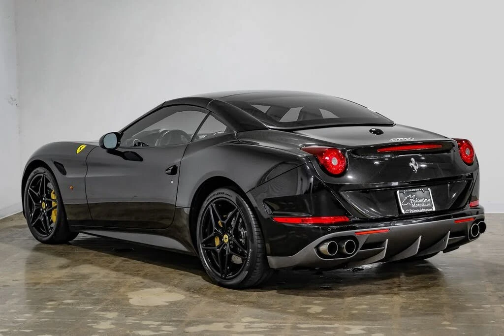 2015 Ferrari California T - Image 24 of 31