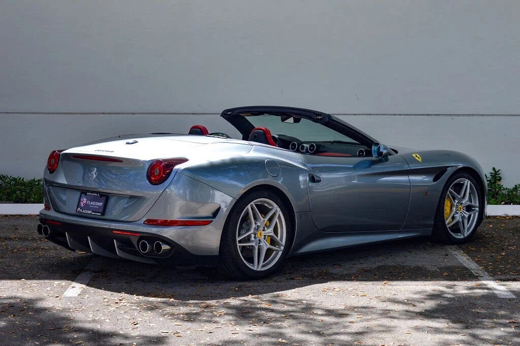 2015 Ferrari California T - Image 22 of 31