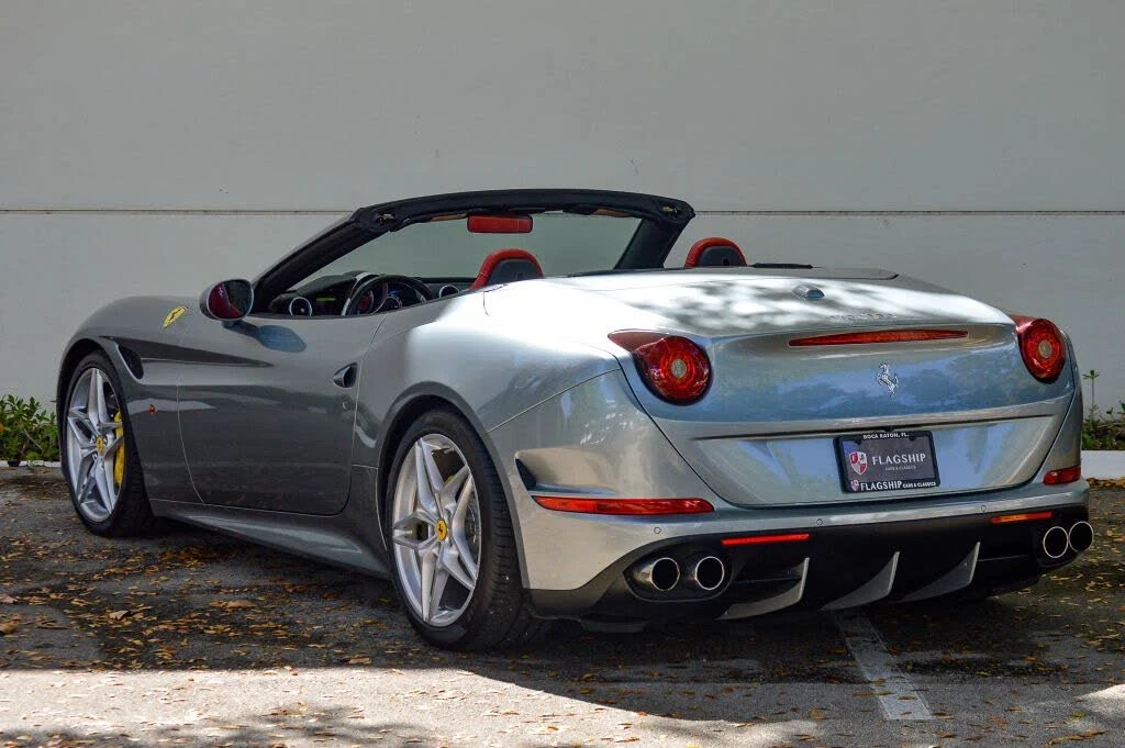 2015 Ferrari California T - Image 14 of 31