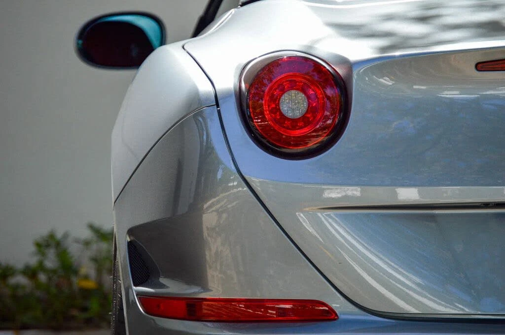 2015 Ferrari California T - Image 17 of 31