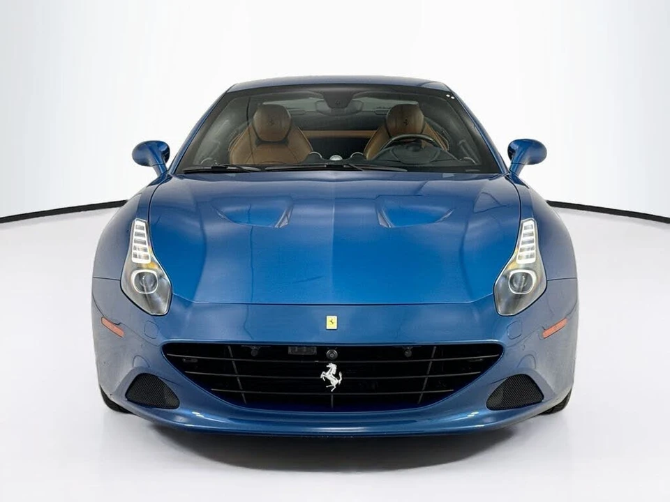 2015 Ferrari California T - Image 10 of 31