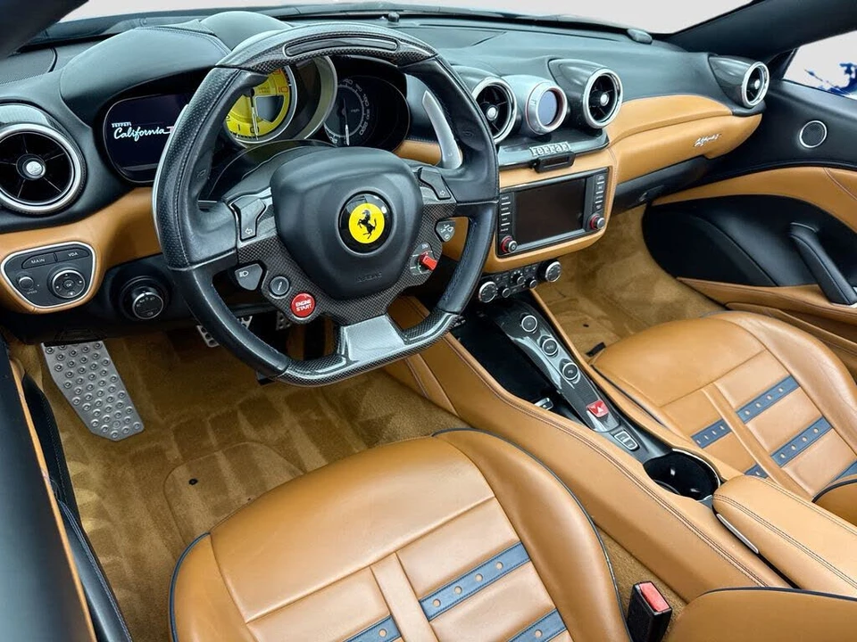 2015 Ferrari California T - Image 17 of 31