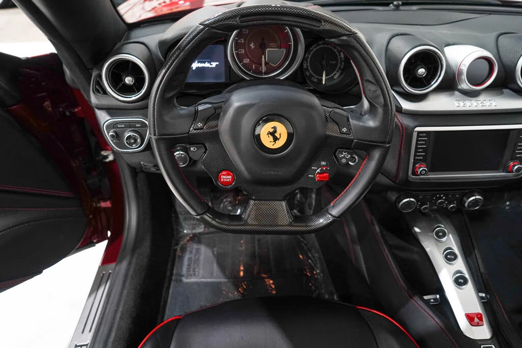 2015 Ferrari California T - Image 11 of 31