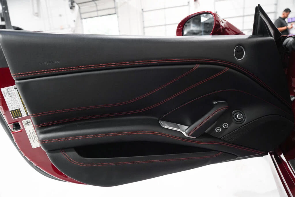 2015 Ferrari California T - Image 20 of 31
