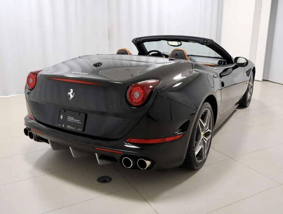 2015 Ferrari California T - Image 5 of 31