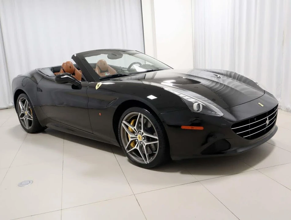 2015 Ferrari California T - Image 7 of 31
