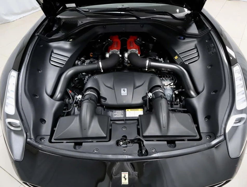 2015 Ferrari California T - Image 10 of 31