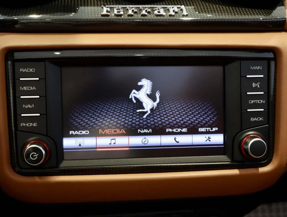 2015 Ferrari California T - Image 29 of 31