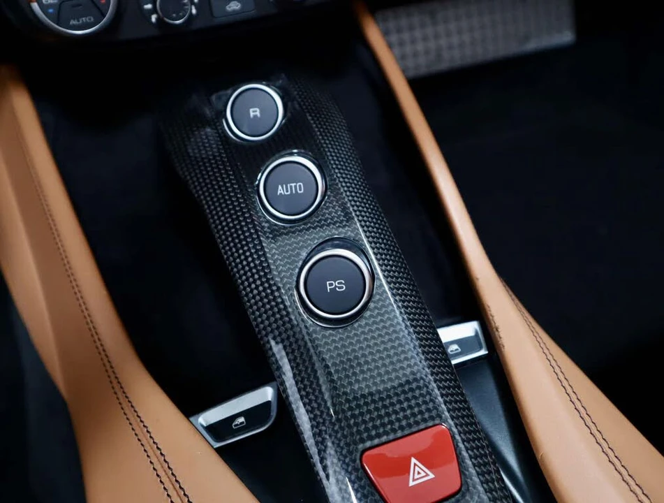 2015 Ferrari California T - Image 27 of 31