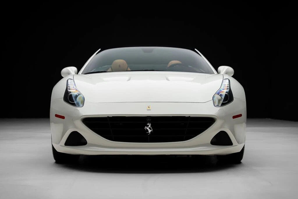 2015 Ferrari California T - Image 9 of 31