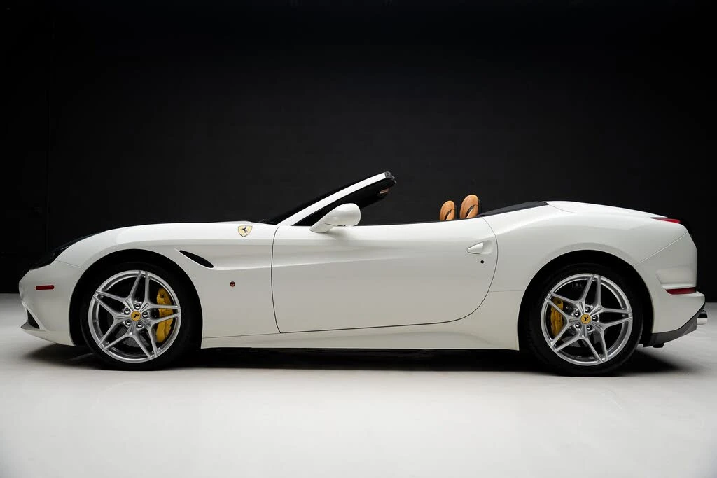 2015 Ferrari California T - Image 19 of 31