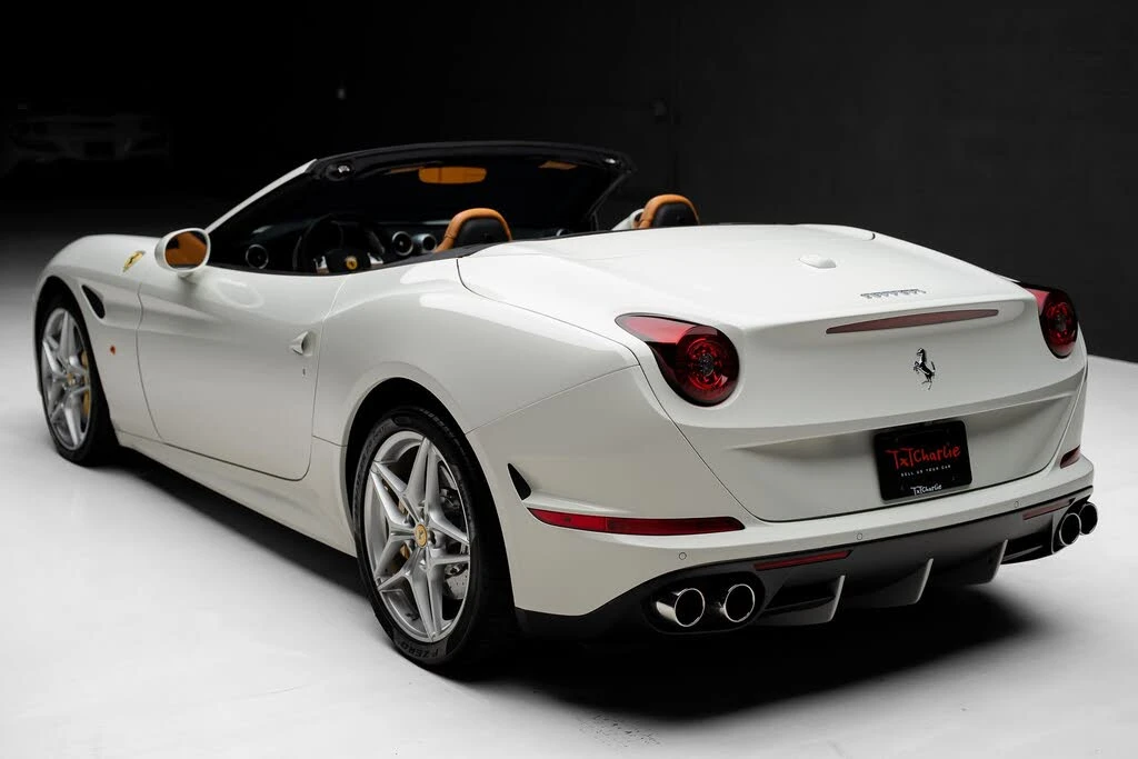 2015 Ferrari California T - Image 26 of 31