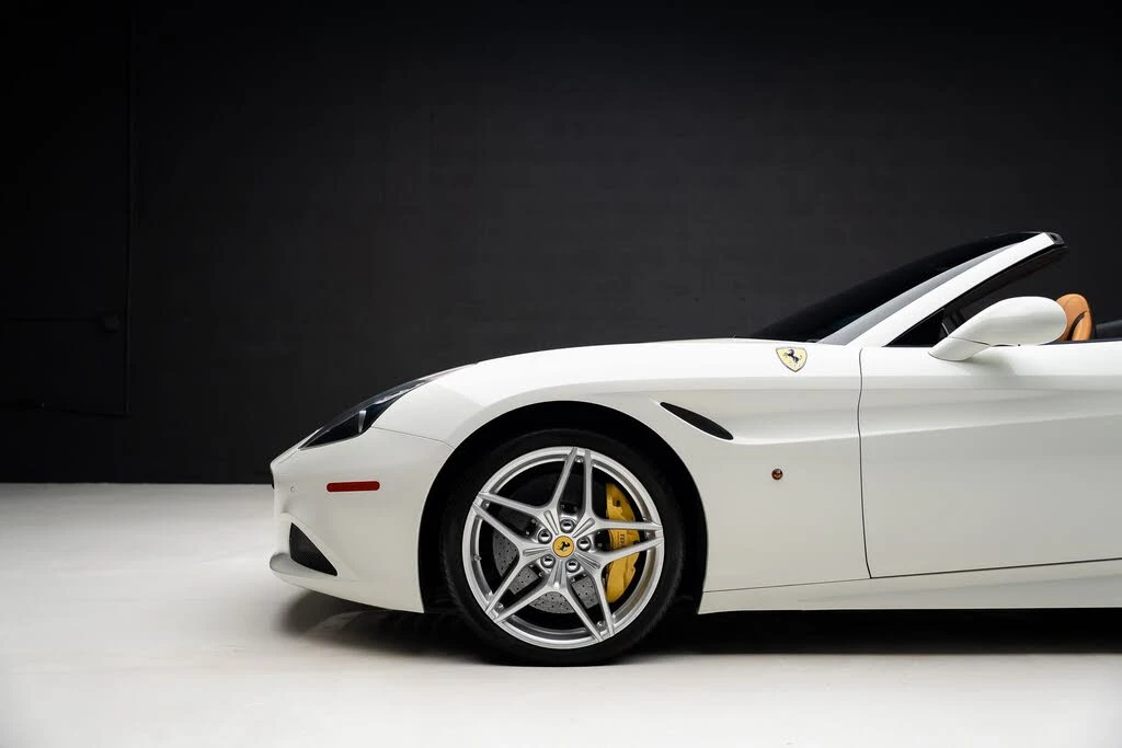 2015 Ferrari California T - Image 20 of 31
