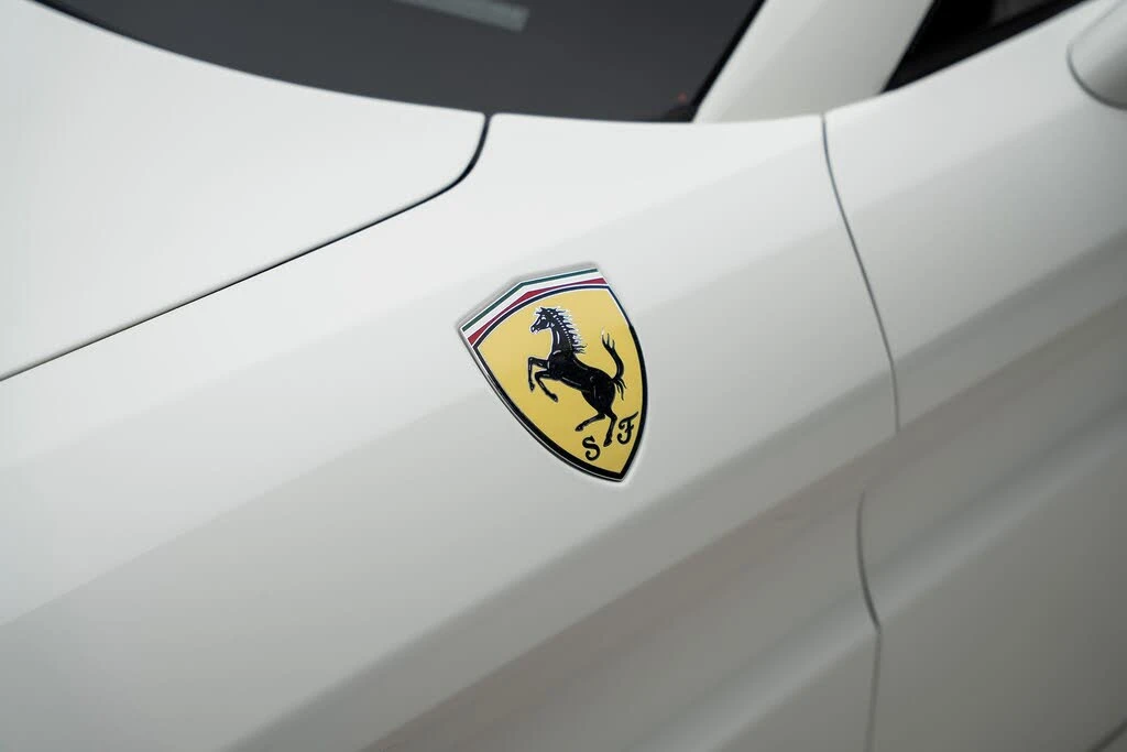 2015 Ferrari California T - Image 25 of 31