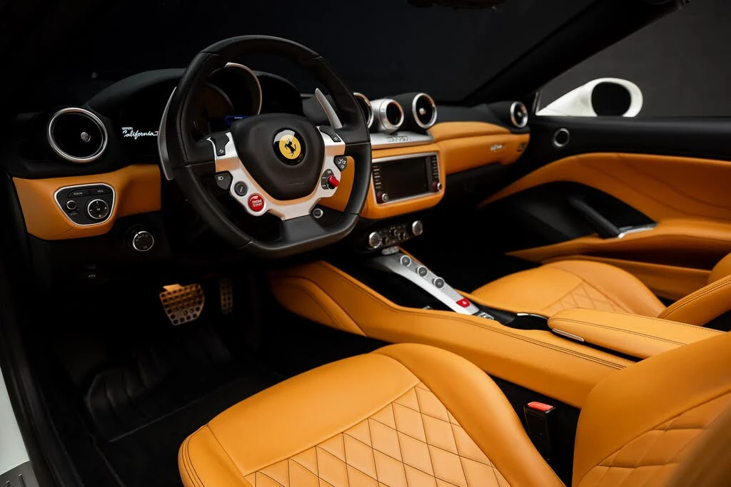 2015 Ferrari California T - Image 2 of 31