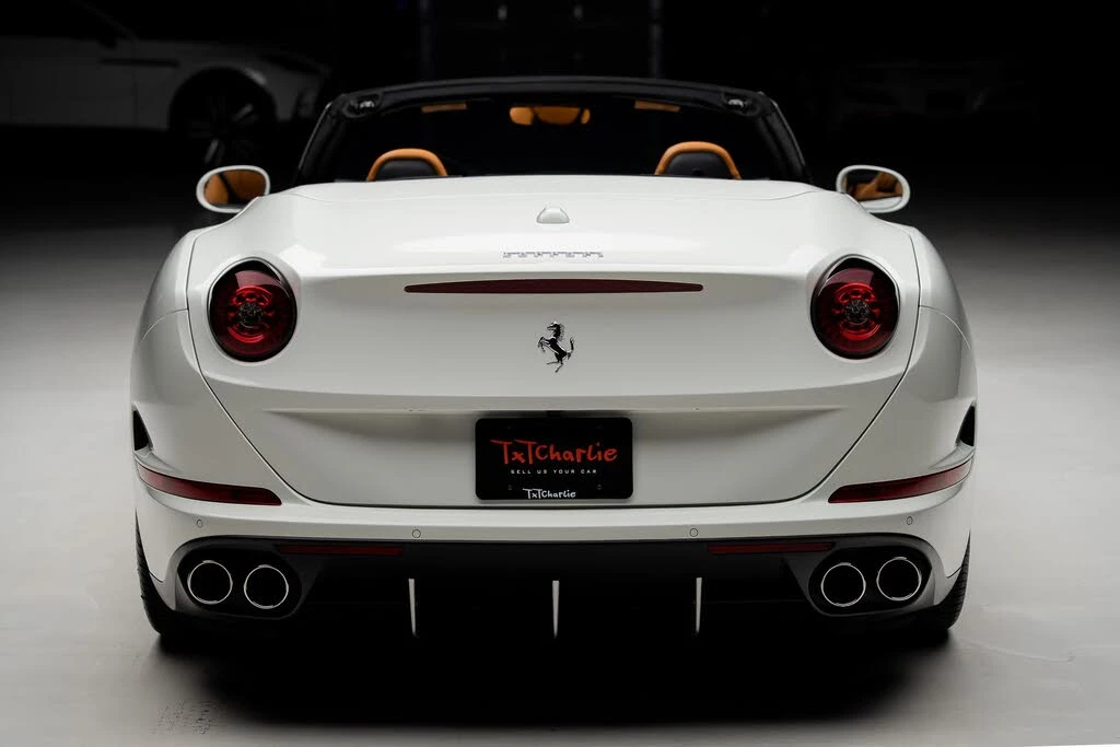 2015 Ferrari California T - Image 28 of 31