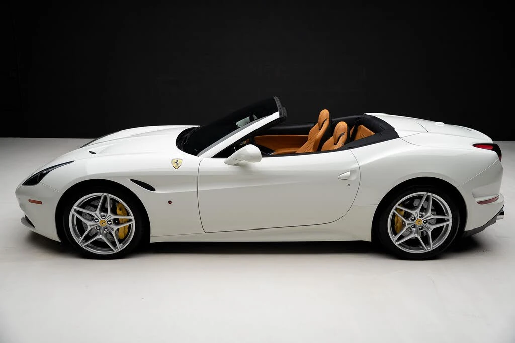 2015 Ferrari California T - Image 18 of 31