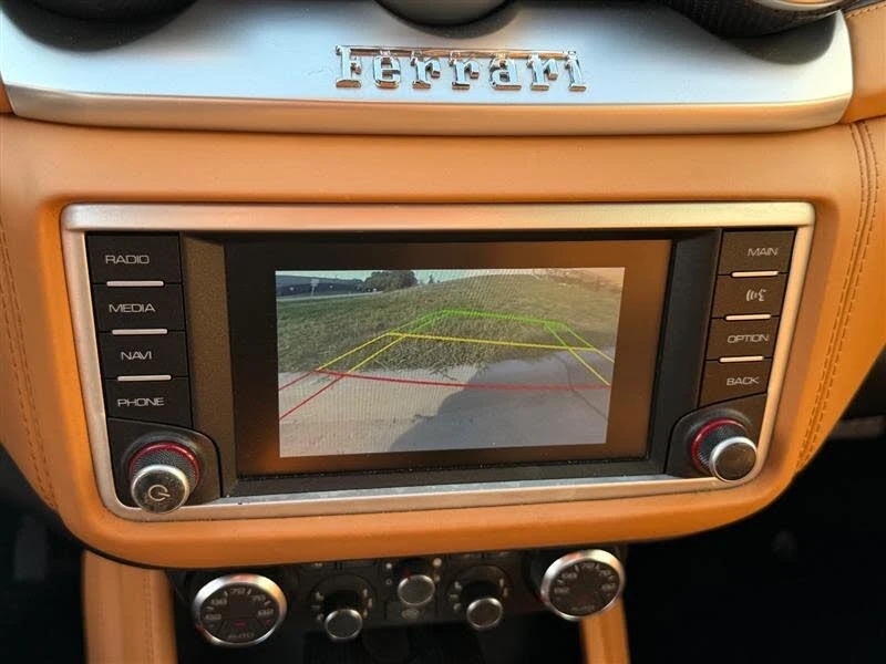 2015 Ferrari California T - Image 13 of 17