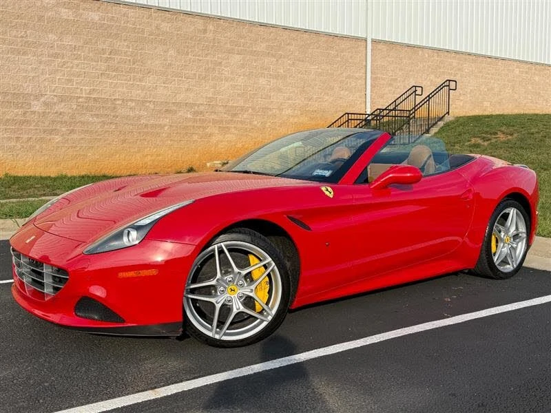 2015 Ferrari California T - Image 2 of 17