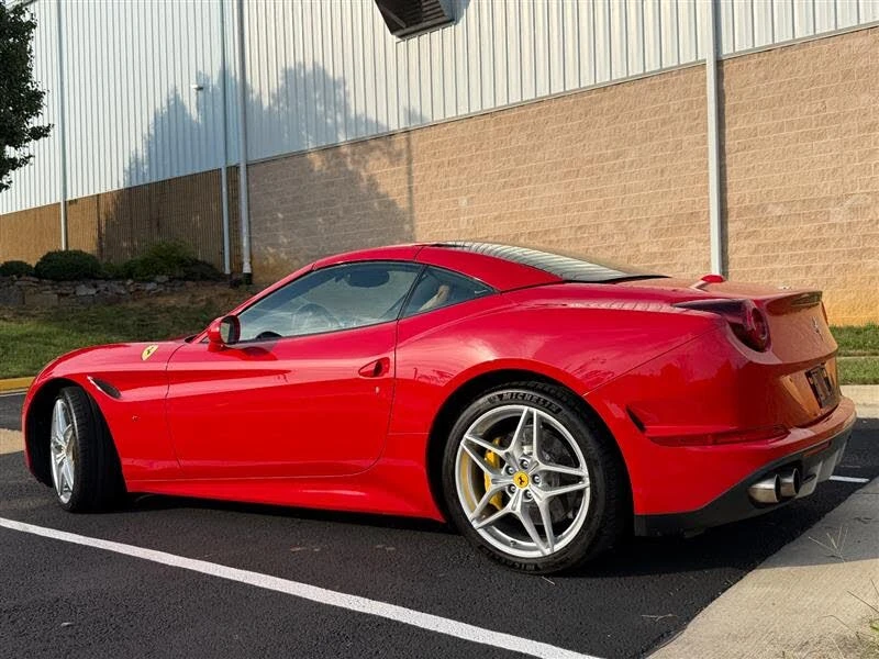 2015 Ferrari California T - Image 8 of 17