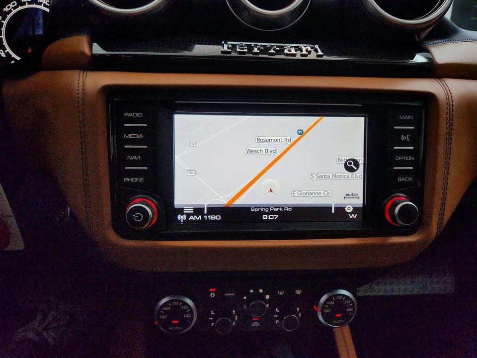 2015 Ferrari California T - Image 18 of 31