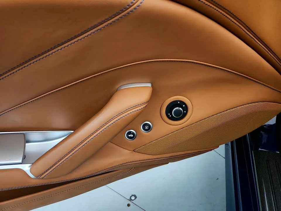 2015 Ferrari California T - Image 20 of 31