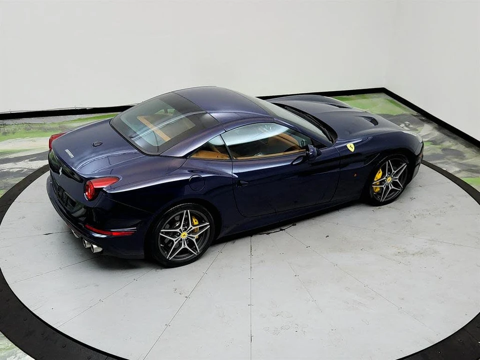 2015 Ferrari California T - Image 30 of 31