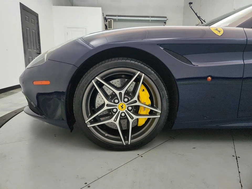 2015 Ferrari California T - Image 27 of 31