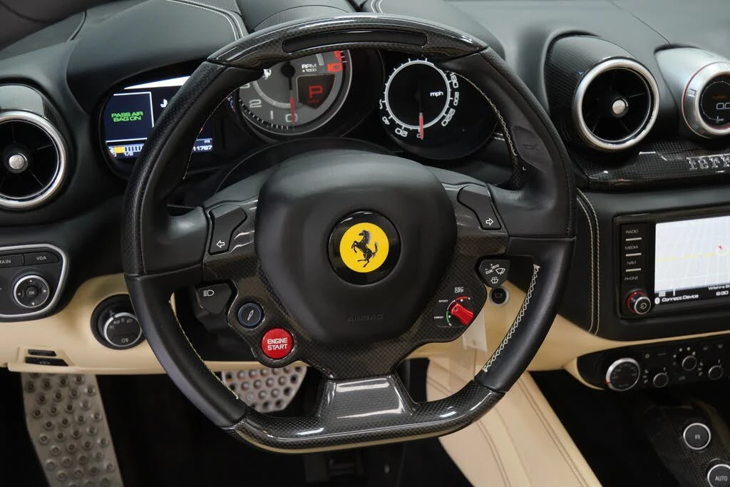 2015 Ferrari California T - Image 15 of 31