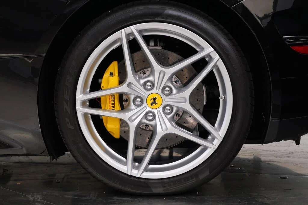 2015 Ferrari California T - Image 11 of 31